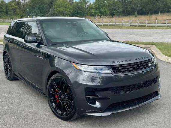 LAND ROVER RANGE ROVER SPORT 2024 SAL119F40RA161559 image LAND ROVER RANGE ROVER SPORT 2024 SAL119F40RA161559 image